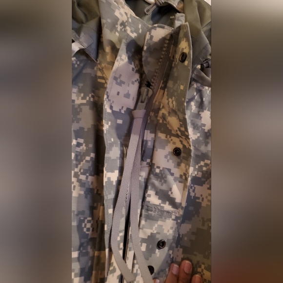 New! US ARMY Military Issued ACU Parka Cold Weather Universal Camouflage - Picture 5 of 6